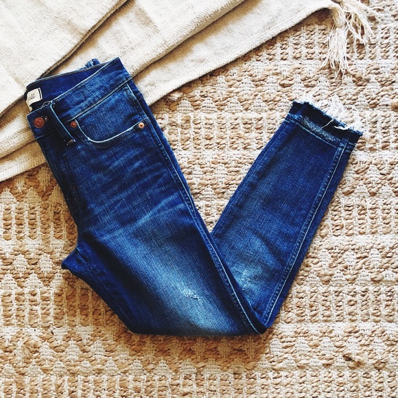 Madewell Denim - Madewell High rise Skinny fringe bottom